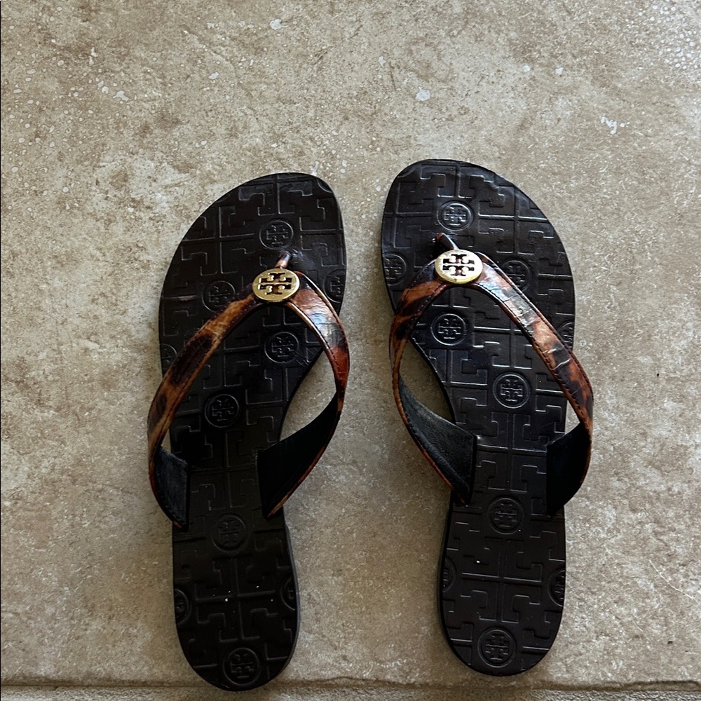 Tory Burch Black and Tan leopard print Flip Flops